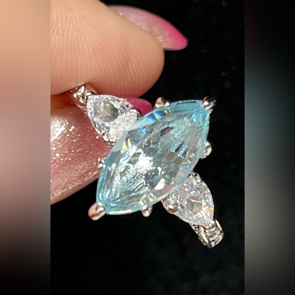 🥂Brand new blue marquis solitaire/pear rhinestone ring sterling-tight 8